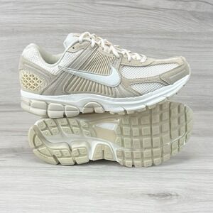 Nike Zoom Vomero 5 Pale Ivory Light Khaki New  Women's Size 11 / Mens 9.5
